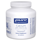Pure Encapsulations calcio con vitamina D3 en botella, posible apoyo a la salud ósea.