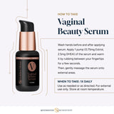 Mujer sonriente usando Quicksilver Serum Vaginal para confianza y bienestar.