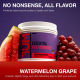 Mezcla de RAW Essential Pre-entrenamiento Sandía-Uva disuelta en agua fresca y lista para beber.