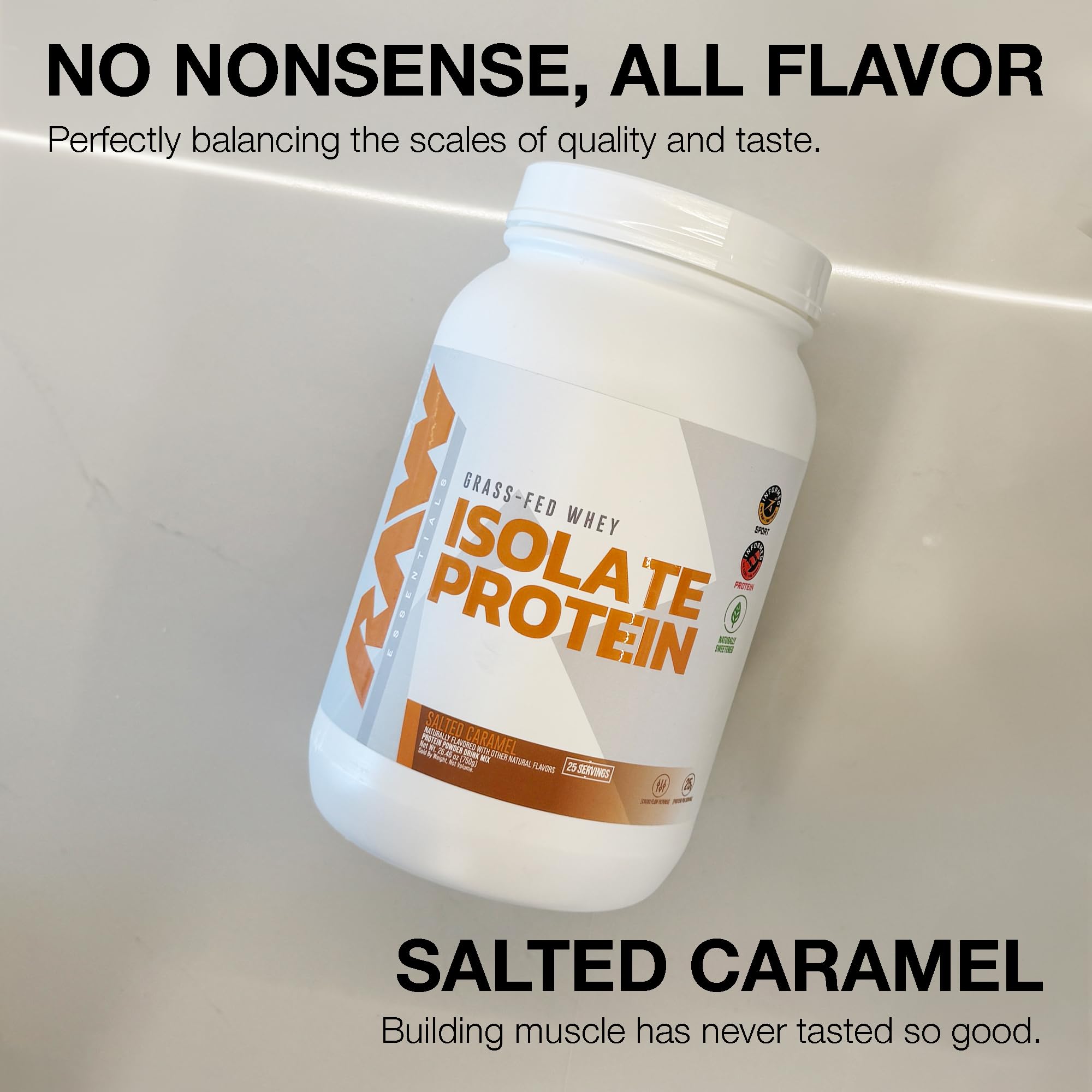 RAW Proteína Aislada de Suero, batido en vaso; sabor agradable y textura suave.