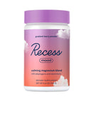 Recess Mood Powder envase gradiente de bayas, perfecto para ritual de relajación diario.