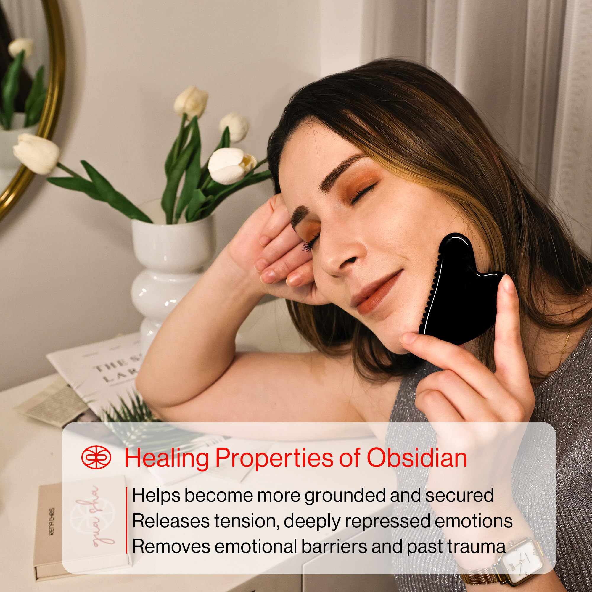 Guasha de obsidiana Rena Chris, borde texturizado para drenaje y absorción