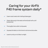 ResMed AirFit F40 codo de liberación rápida para desconexión fácil.