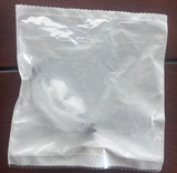 Conexión superior de ResMed AirFit P30i para evitar molestias del tubo durante el sueño.