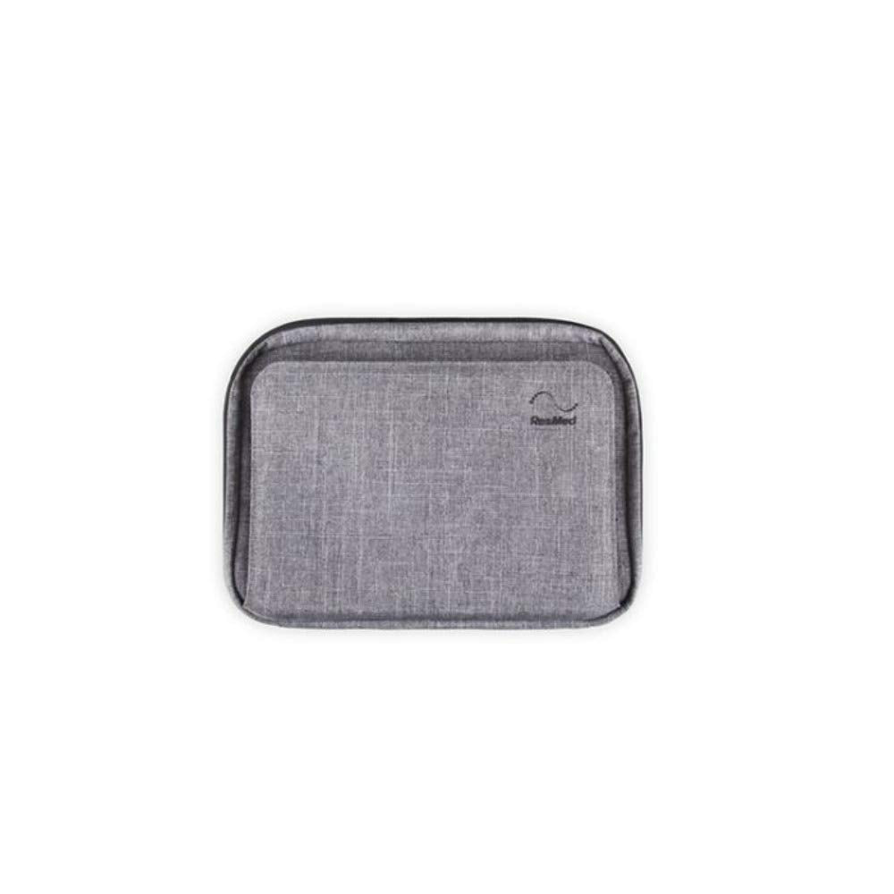 Funda de viaje suave AirMini de ResMed, protección duradera para tu CPAP en viajes.