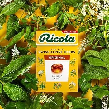 Ricola Drops sin azúcar endulzadas con stevia para sabor herbal.