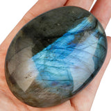 Rockcloud piedra palma irregular de labradorita, uso en rejillas y meditaciones para enfoque