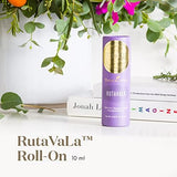 RutaVaLa Roll-On en la muñeca para un aroma calmante al final del día