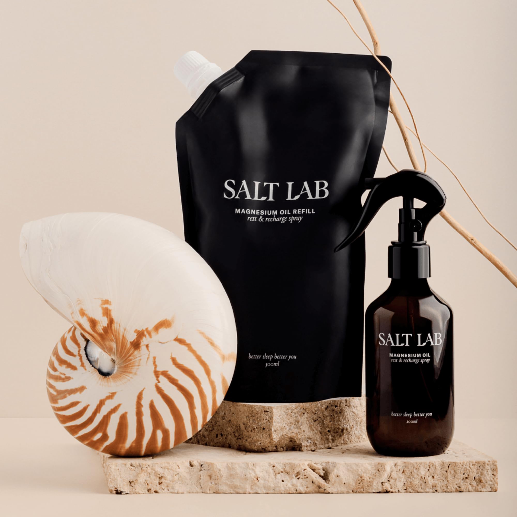 Salt Lab spray de magnesio: envase compacto para viajar.