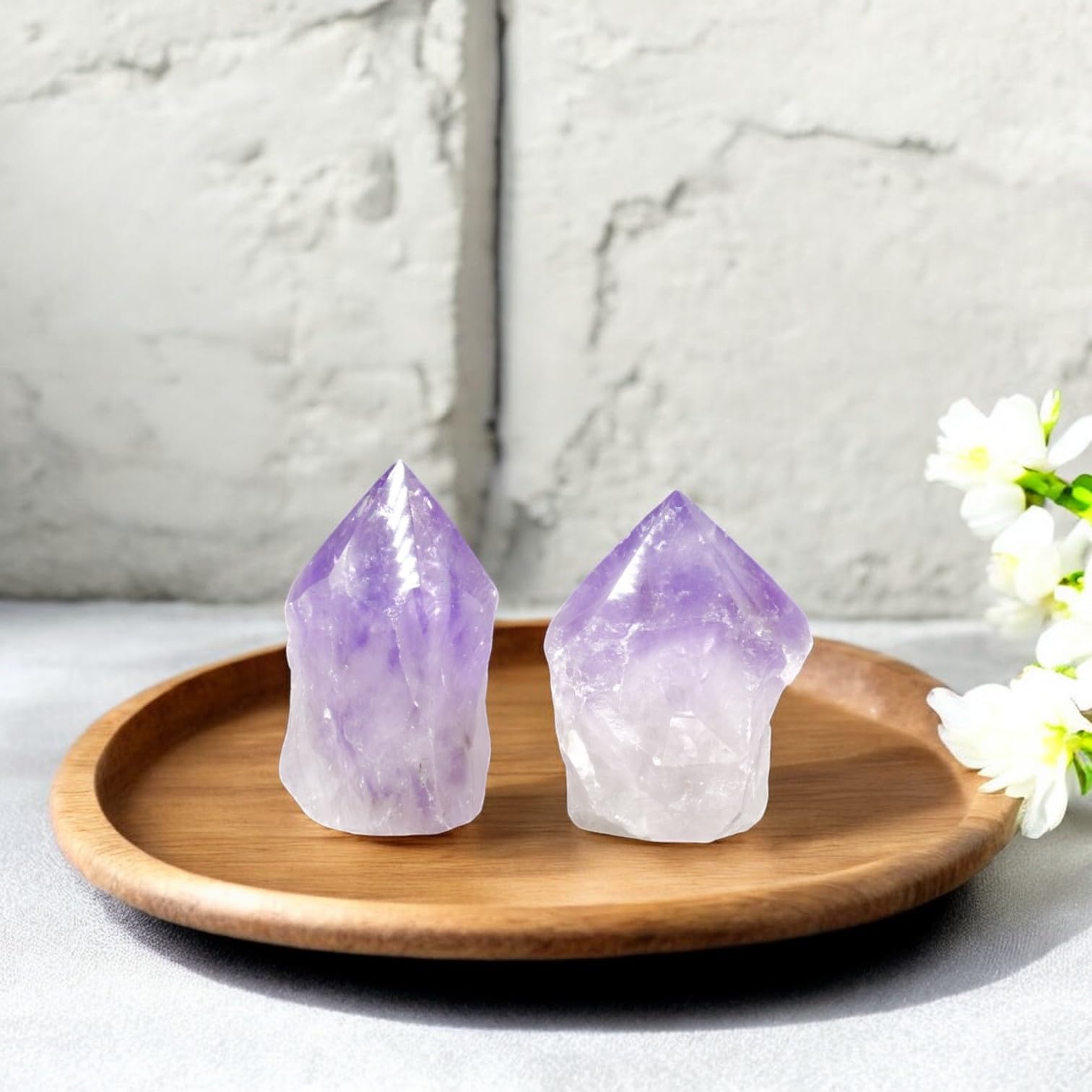 Punta de amatista SAMSARI para protección energética durante la meditación.