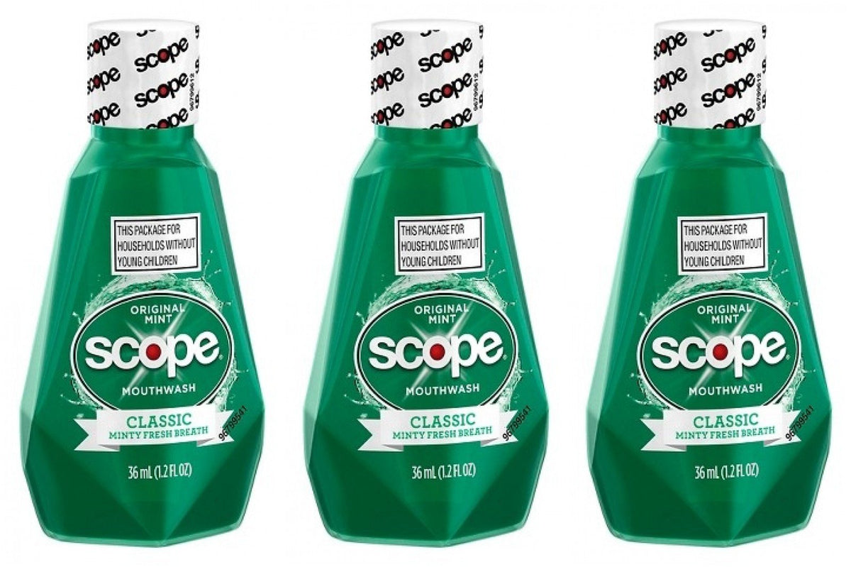 Scope Enjuague Bucal Clásico Menta: envase práctico para uso diario.