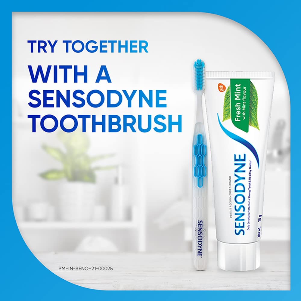 Sensodyne pasta dientes cepillado suave: rutina diaria de cuidado bucal.