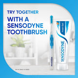 Sonrisa saludable gracias a la higiene bucal diaria con Sensodyne.