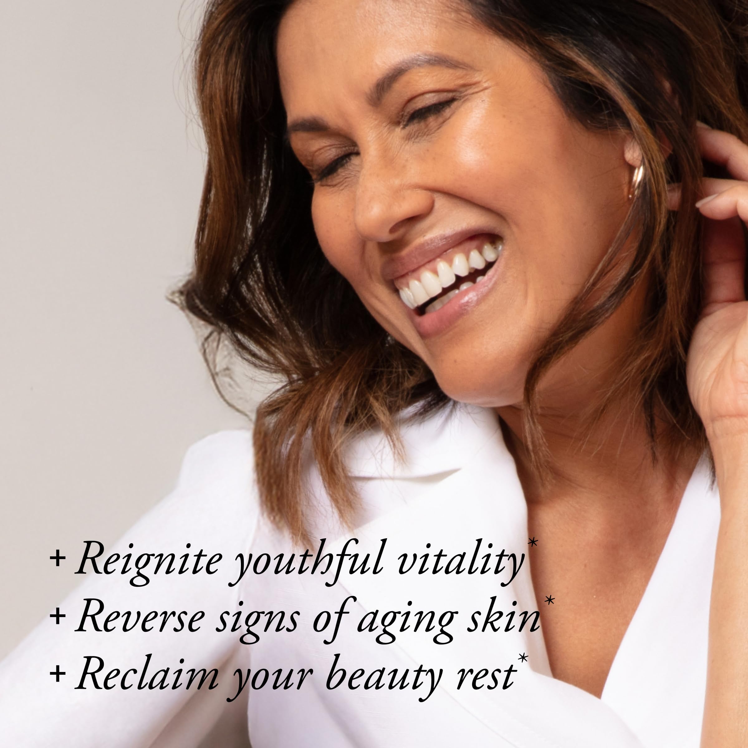 Serovital Skin Revive, cápsulas en primer plano, apoyan la producción de colágeno y firmeza.
