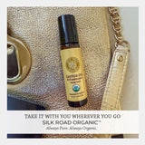 Silk Road Organic Textura Hidratante: piel del contorno suave y revitalizada tras cada uso.