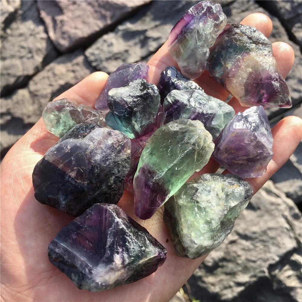 Simurg fluorita natural verde tallado: material versátil para tallado y pulido