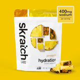 Cucharada medidora de Skratch Labs polvo de piña para preparación rápida