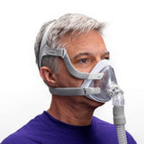 Snugz forro facial completo compatible con varias mascarillas para mayor versatilidad.