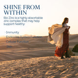 SOLARAY Bio Zinc 15 mg, detalle de cápsulas: beneficios para piel y digestión.