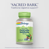 SOLARAY Cascara Sagrada cápsulas en mano, opción diaria para bienestar general
