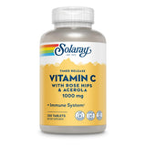 SOLARAY Vitamina C con rosa mosqueta y acerola en botella para uso diario.