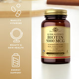 Solgar Biotina 5000 mcg: uso diario para metabolismo de proteínas, carbohidratos y grasas.