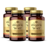 Solgar Vitamina K2 MK-7: cápsulas vegetales para apoyar huesos.