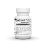 Source Naturals Niacinamida B-3, tabletas en mano, dosis diaria de 100 mg.