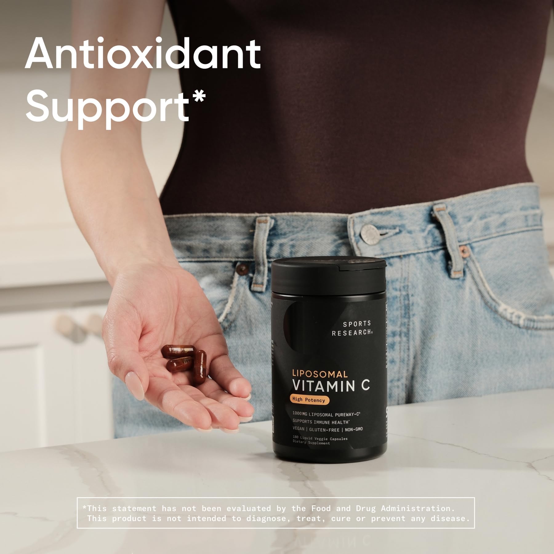 Sports Research Ácido ascórbico en formato liposomal para uso diario activo.