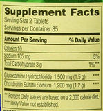 Spring Valley Glucosamina Condroitina Triple Fuerza, dosis diaria recomendada de 2 tabletas.