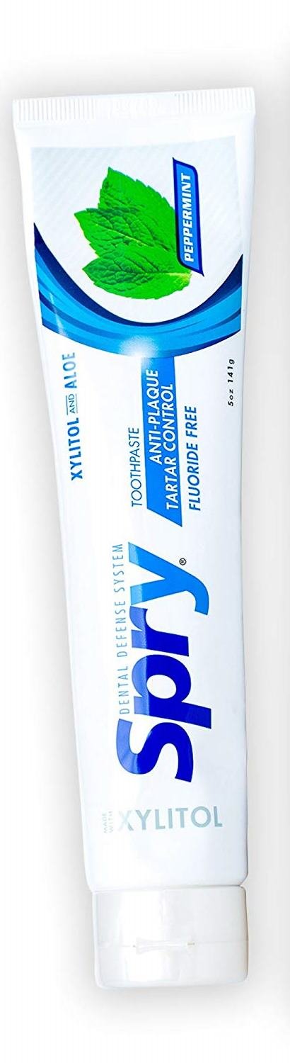 Spry pack bucal natural con enjuague y pasta para cuidado diario.