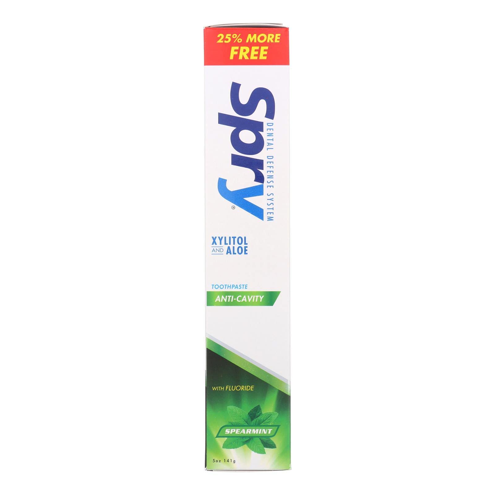 Spry pasta dental xilitol en tubo, cuidado suave para dientes sensibles.