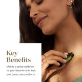 Aplicación en el cuello con Stress Away para serenidad durante el día.