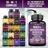 StrongVit NAD Resveratrol, cápsulas junto a vaso de agua para toma diaria.
