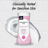 Aroma floral sutil de Summer's Eve Simply Sensitive durante la ducha