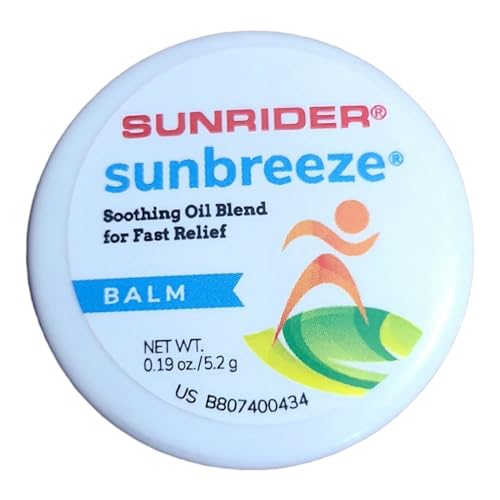 Bálsamo Sunbreeze en acción: aplicación suave para un masaje relajante.