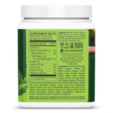 Sunwarrior Greens: medidor de polvo mostrando porción ideal para batidos saludables.
