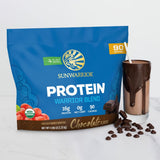 Sunwarrior Proteína Vegetal Chocolate textura cremosa, fácil de mezclar en batidos.
