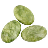 Piedra SUNYIK oval verde, útil para reiki y grids de cristales.