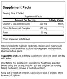 Swanson Supreme Vitamina C Complex, cápsulas sobre la mesa, apoyo a la función inmunitaria diaria.