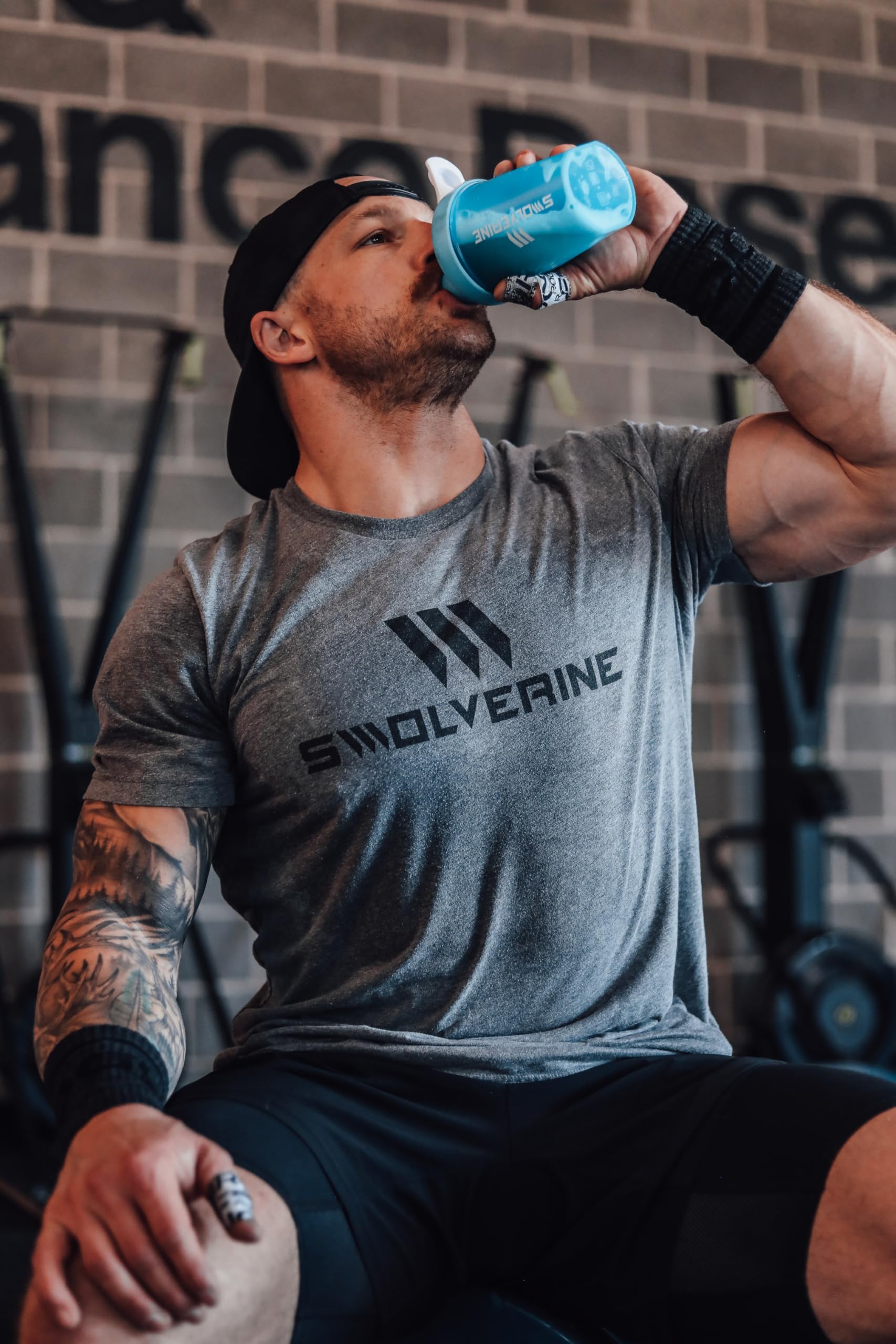 Swolverine Intra: envase de 30 porciones para controlar la dosificación diaria.