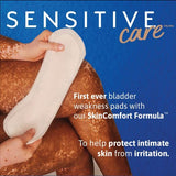 Detalle de absorción suave de TENA Intimates para piel sensible.