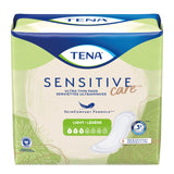 TENA Intimates empaque ultradelgado y discreto para uso diario.