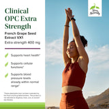 Etiqueta destaca extracto de semilla de uva y beneficios inmunes.