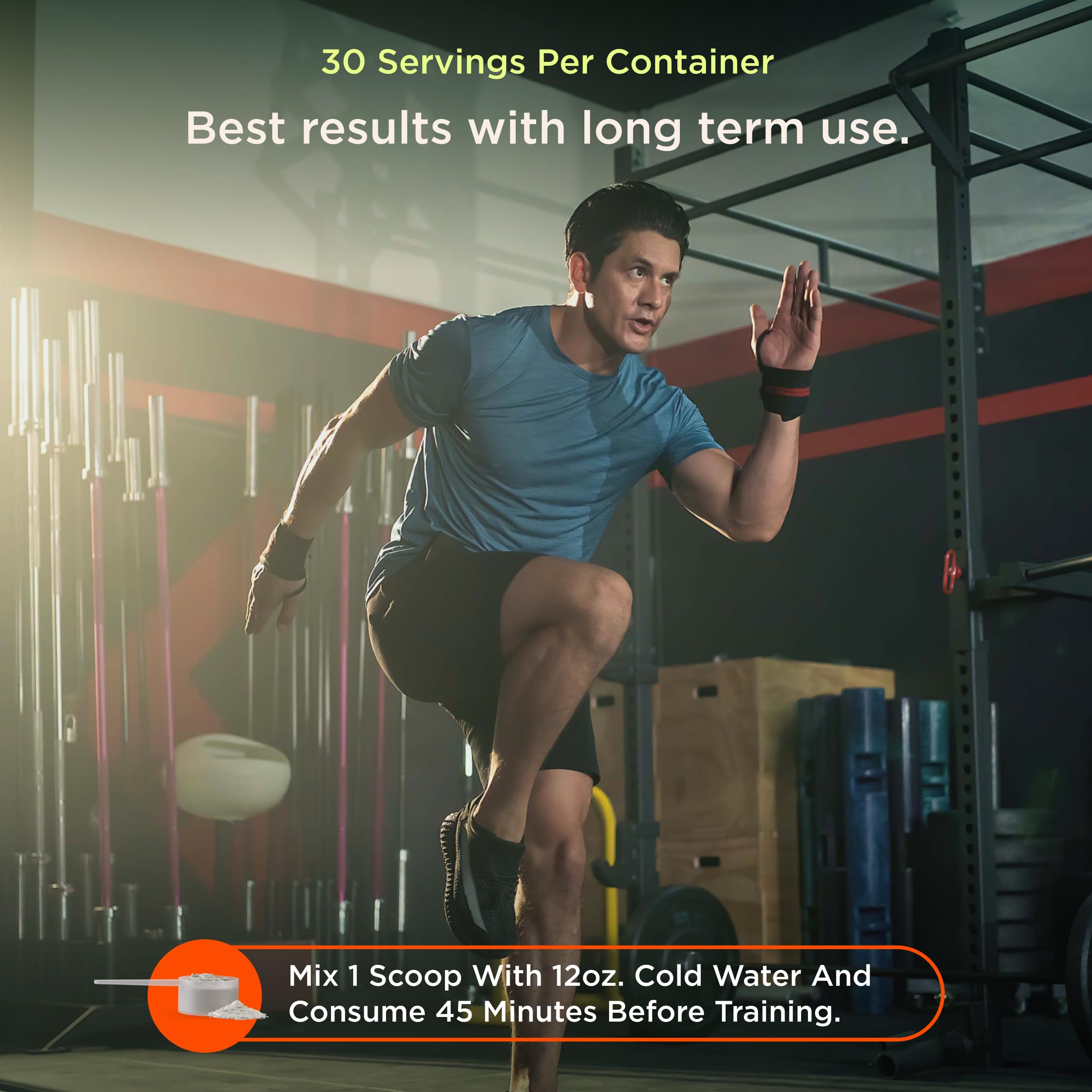 Persona entrenando con Genius Muscle, posible apoyo a la resistencia.