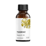 THORNE dispensador medido muestra dosis precisa de vitamina D3 y K2.