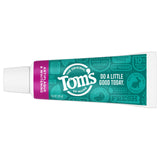Tom's of Maine aroma a menta refrescante para una experiencia de cepillado revitalizante.