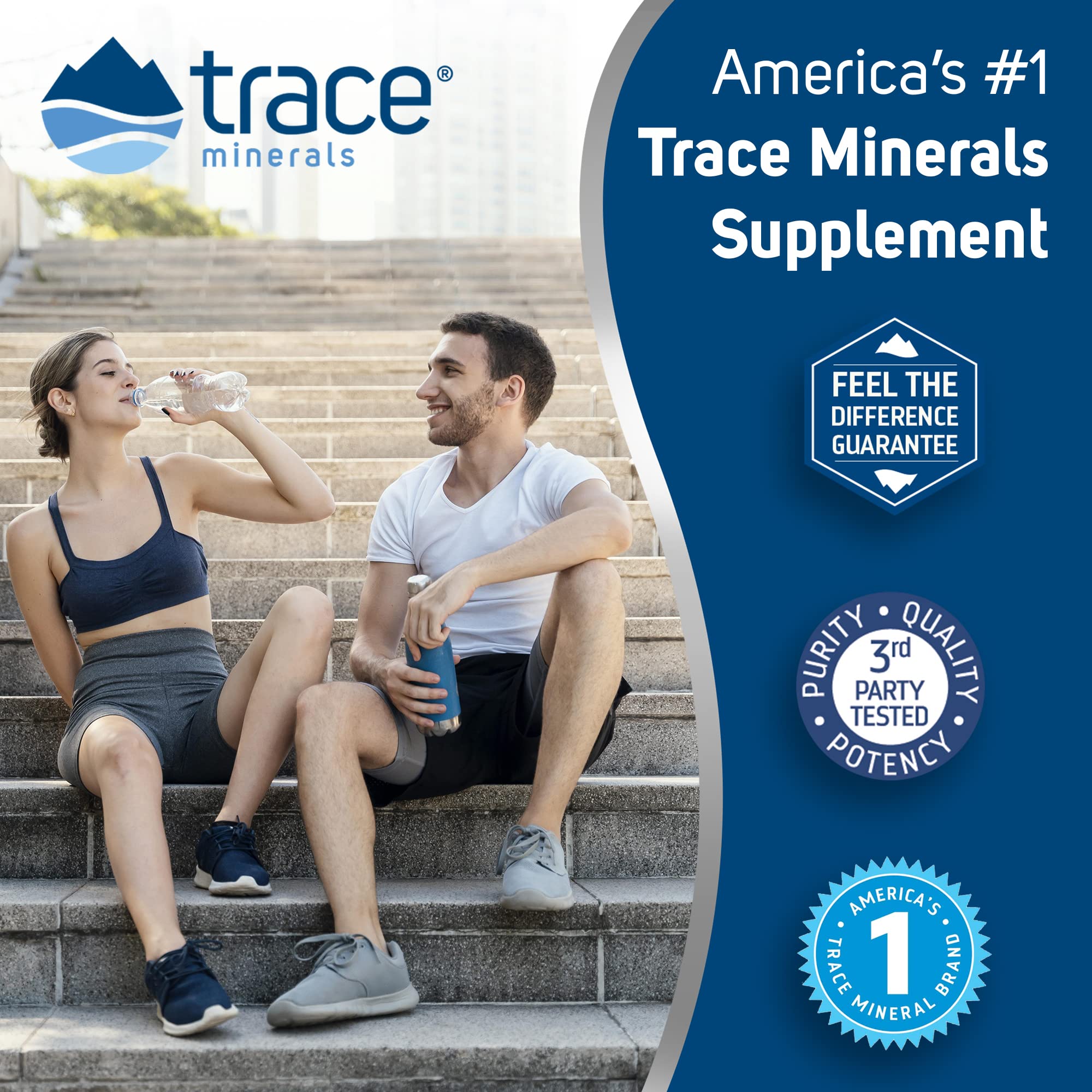 Vaso con agua y gotas de Trace Minerals Optimal-pH, hidratación posible.