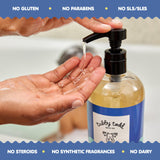 Momento de baño con Tubby Todd Essentials, piel suave y relajada.