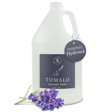 Tumalo Lavender frasco de agua hidrosol con etiqueta elegante para cuidado facial.